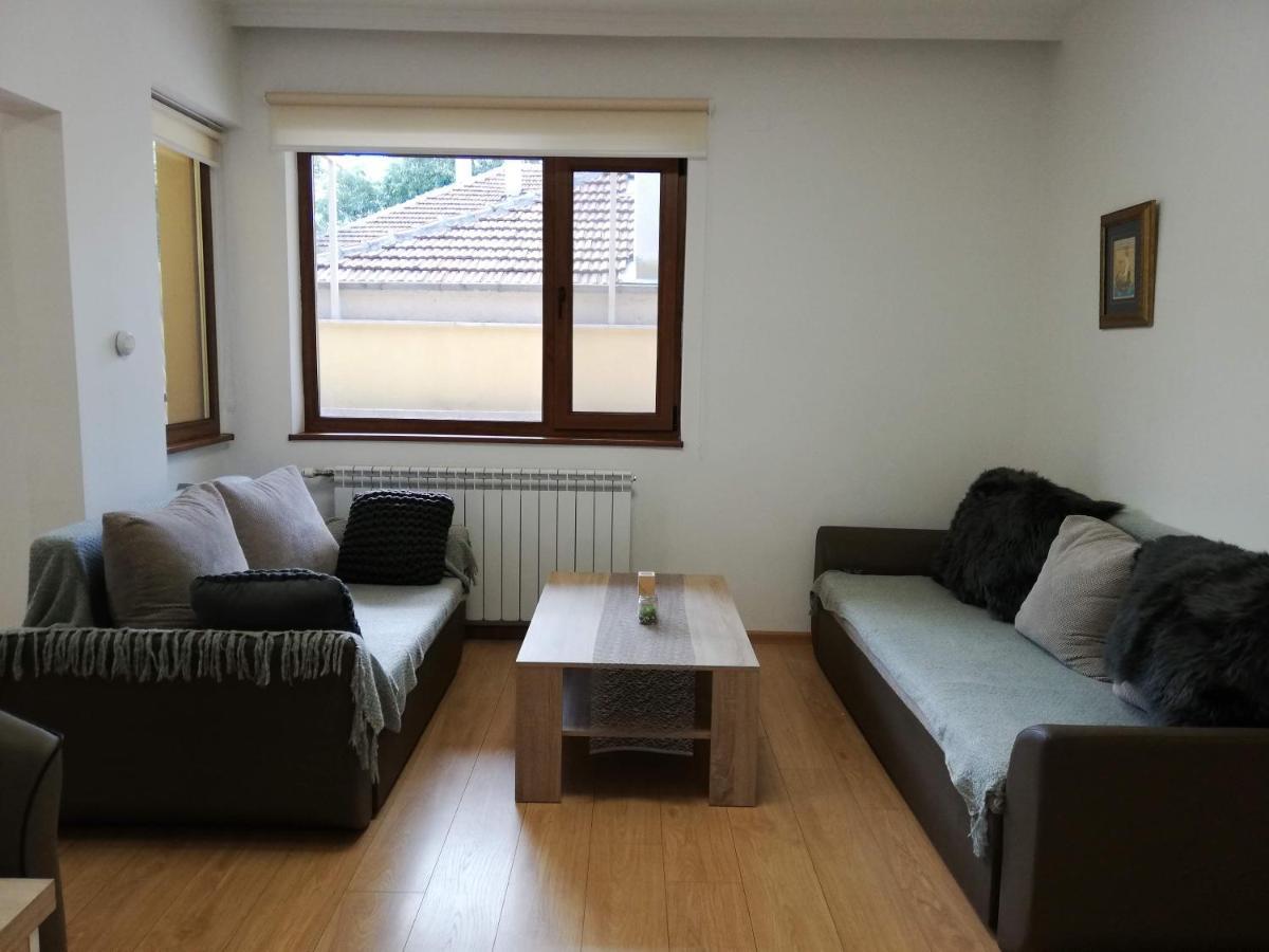 The Yellow House Stara Zagora Exterior photo